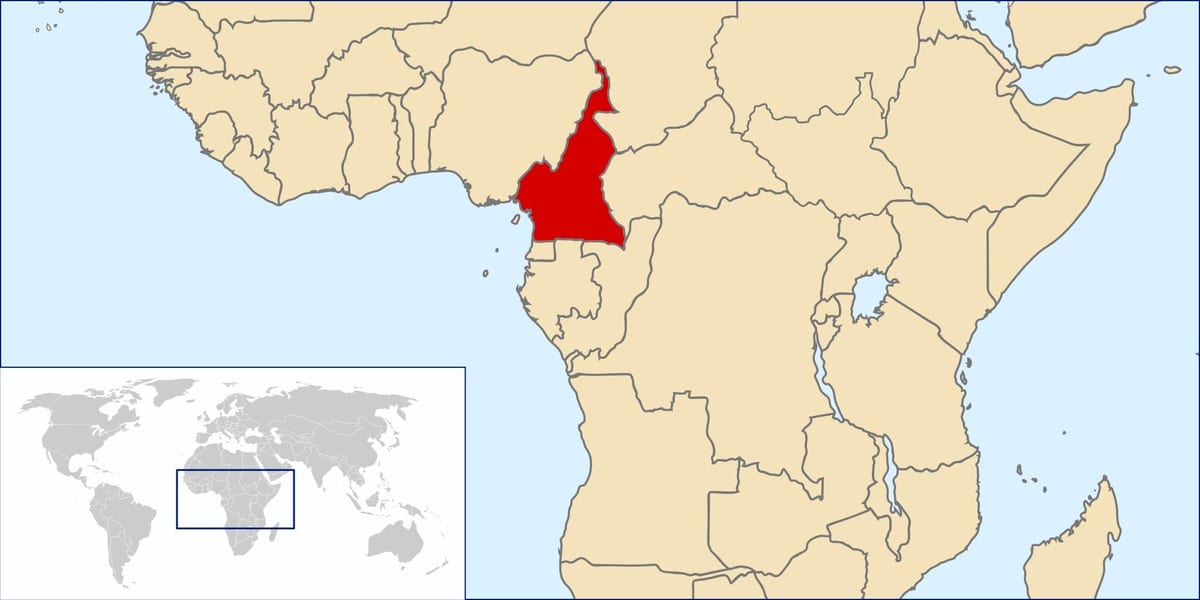 Kamerun umístění na mapě světa